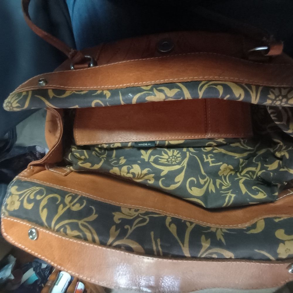 Classic Brown Shoulder Bag with Leather Trim